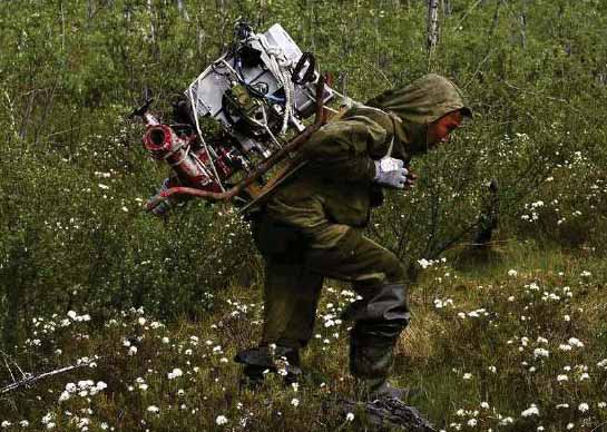 Для добычи бивня необходимо доставить много оборудования